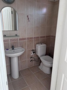 Alanya Mahmutlar'da  Havuz  Manzaralı Satılık 2+1 Eşyalı Daire