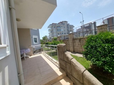Alanya Cikcilli Mahallesinde Satılık Havuzlu  1+1 Daire