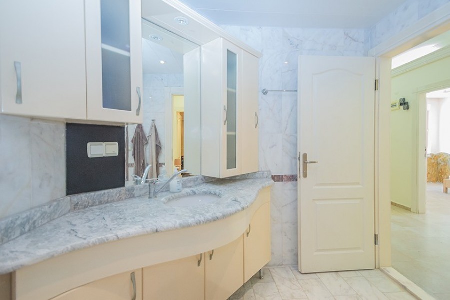 Alanya Kestel de  Kiralık 2+1 Villa