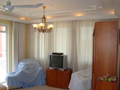 Alanya Saray Mah Cadde Üzerinde Satılık 2+1 Ayrı Mutfaklı Daire