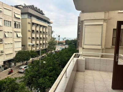 Alanya Güllerpınarın'da  Deniz Manzaralı 3+1 Satılık Daire