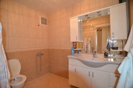 Alanya Kleopatra'da Deniz Manzaralı Eşyalı Satılık 3+1 Daire