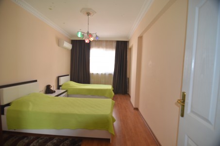 Alanya Kleopatra'da Deniz Manzaralı Eşyalı Satılık 3+1 Daire