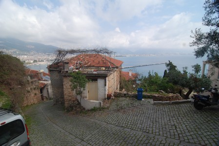 Alanya Tophane'de Deniz Manzaralı Satılık Villa projeli