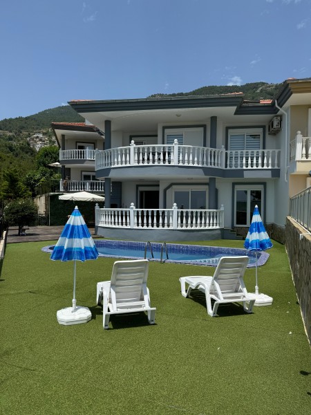 Alanya Bektaş Mah Deniz Manzaralı 3+1 Satılık Villa